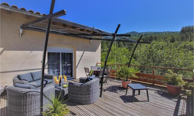 Espenel House | 1 Bedroom Lovely Home In Espenel