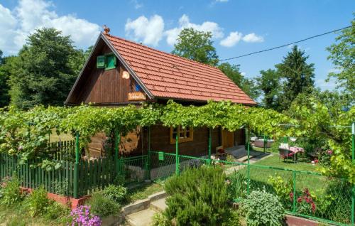 Konjscina House | 1 Bedroom Nice Home In Konjscina