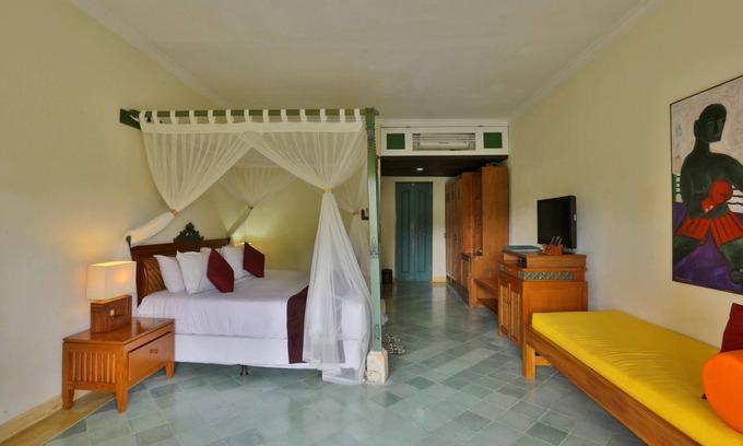 Penatih Resort | 1 Bedroom private balcony near Ubud with views of the grounds and rice fields