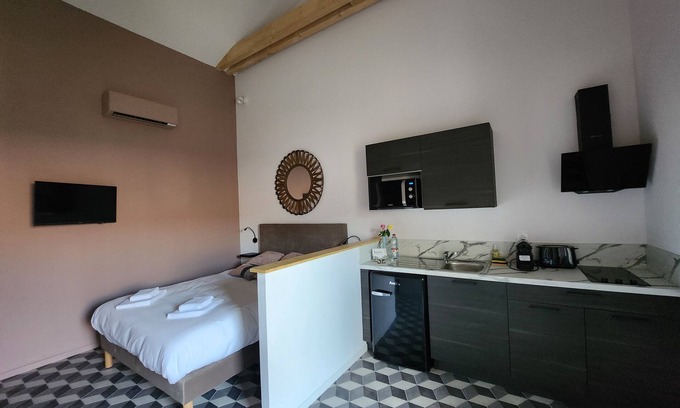 Savigne House | 1 Bedroom Private vacation home in Savigné