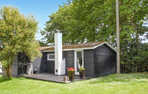 Skygge House | 1 Bedroom Stunning Home In Ejstrupholm