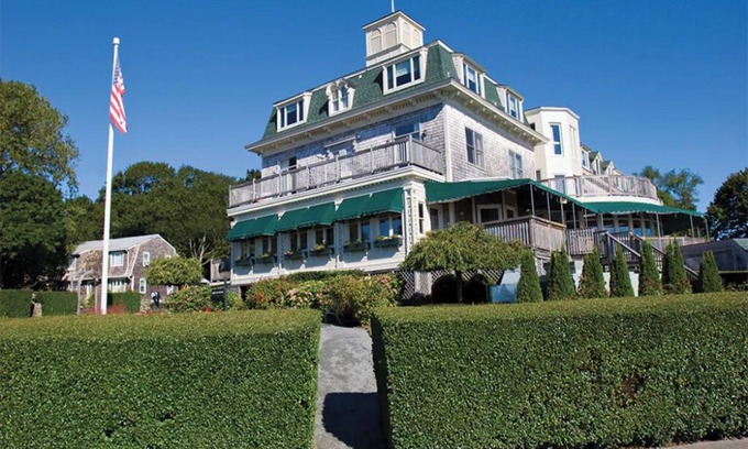 Jamestown Condo | 1 Bedroom Suite w/Kitchenette, Sleeps 4, 10 min from Newport, at Voyager Inn!
