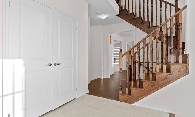 Caledon House | #1 Best Deal in Brampton