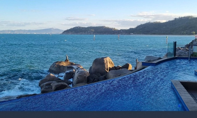 Nelly Bay Apartment | 1 Bright Point Apartment 4104 - Majestic Ocean Views