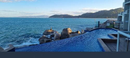 Nelly Bay Apartment | 1 Bright Point Apartment 4104