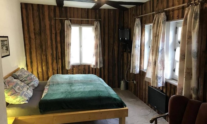 Gottsburen Apartment | 1 Doppelzimmer mit Dusche und WC