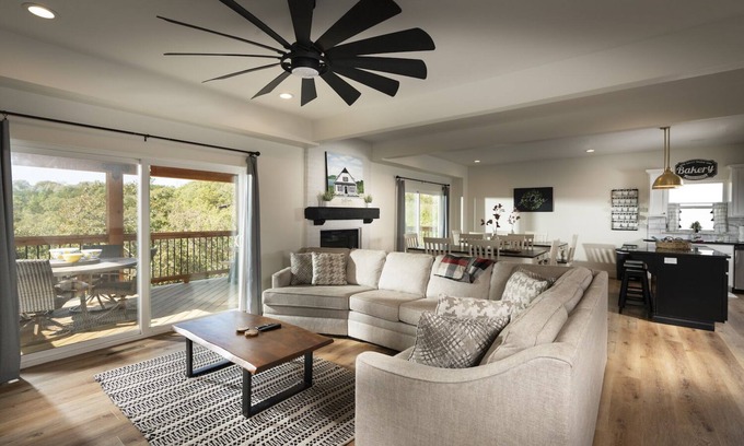 Table Rock House | #1 in Table Rock! NEW 7B/7BA Home w/Fire Pit, 2 Decks, Water View! ★