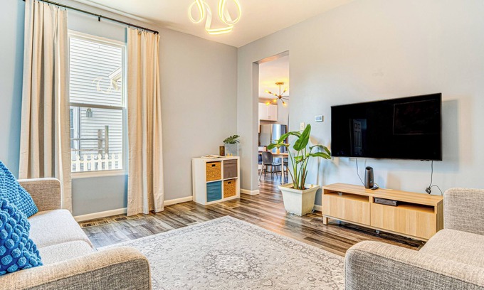 Babe Denny House | 1 Mi to Dtown & Lucas Oil Stadium: Home in Indy!