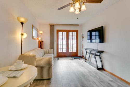 Aurora Apartment | 1 Mi to Metro Station Cozy Aurora Horse Farm Apt!