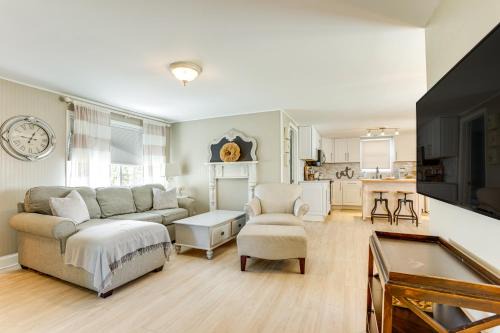 Harrison House | 1 Mi to Wilson State Park Harrison Home with Yard!