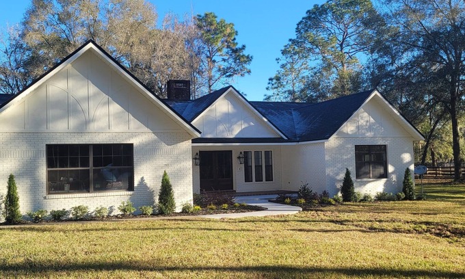 Fellowship House | 1 minute to WEC Ocala! Beautiful remodeled home