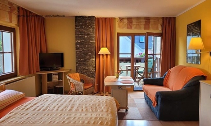Marienberg Apartment | 1-room apartment with balcony on the 1st floor, combined living room and bedroom
