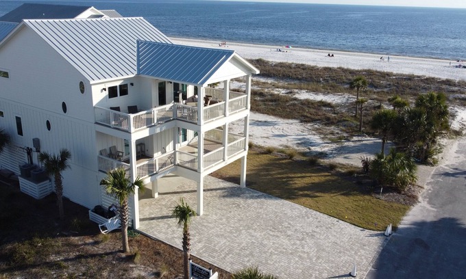 Port St. Joe House | 1 WEEK LEFT IN JULY-Don’t miss your chance to stay @ Lovely Day in Mexico Beach!