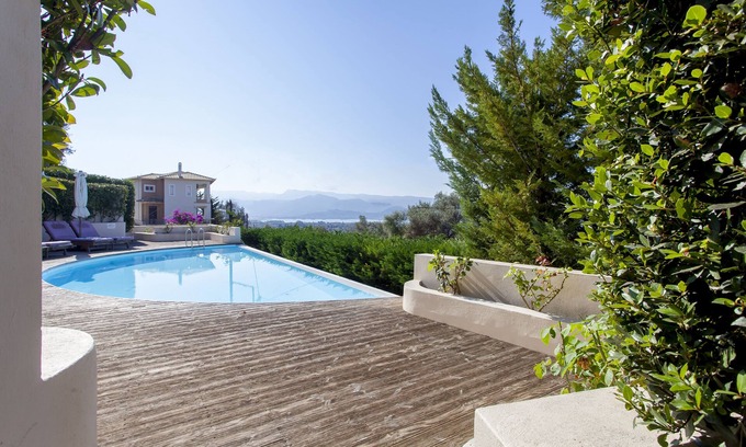 Spanokhorion Apartment | -10% At Modern Sophia Maisonette with Pool & SeaView For Bookings In Ealy July