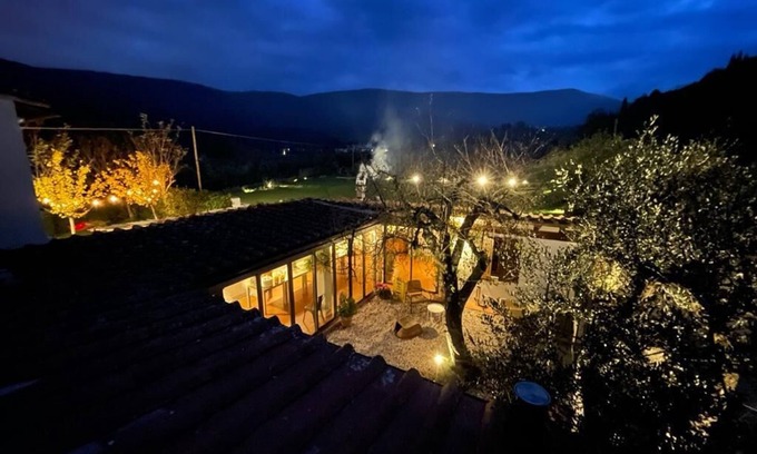 Calenzano Apartment | 10 KM FROM FLORENCE APARTMENT WITH LARGE TERRACE