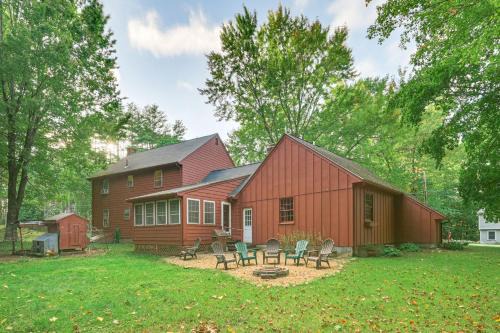 Topsfield House | 10 Mi to Crane Beach Wooded Home Near Boston!
