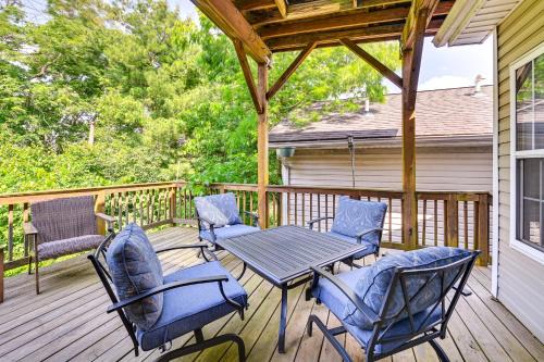 Lexington House | 10 Mi to Keeneland Family Home with Deck and Yard