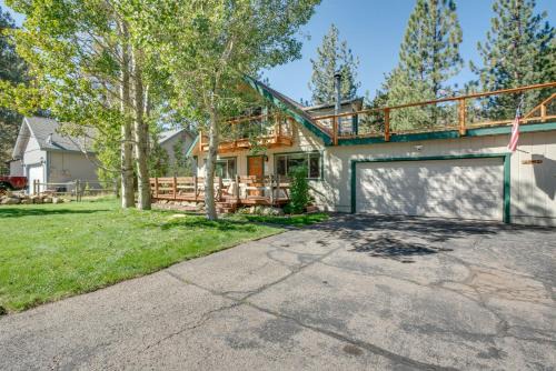 Christmas Valley House | 10 Mi to Lake Tahoe Beaches Home with Pool Table