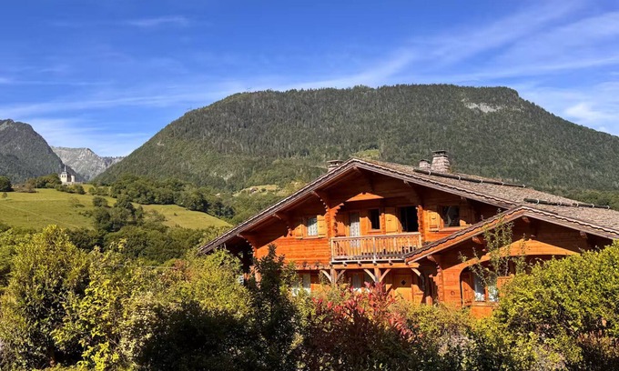 Faverges-Seythenex Ski Chalet | 10 min from Lake Annecy, large, quiet chalet with view