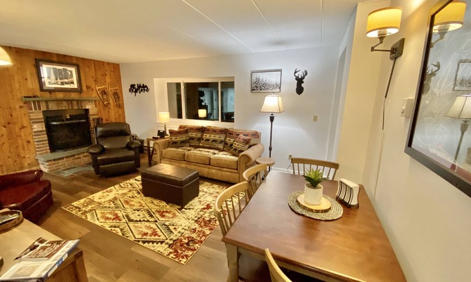 Killington Condo | 10 min Walk or Free Shuttle to Snowshed Lift! 2BR/2 Bath @ Mt Green Resort