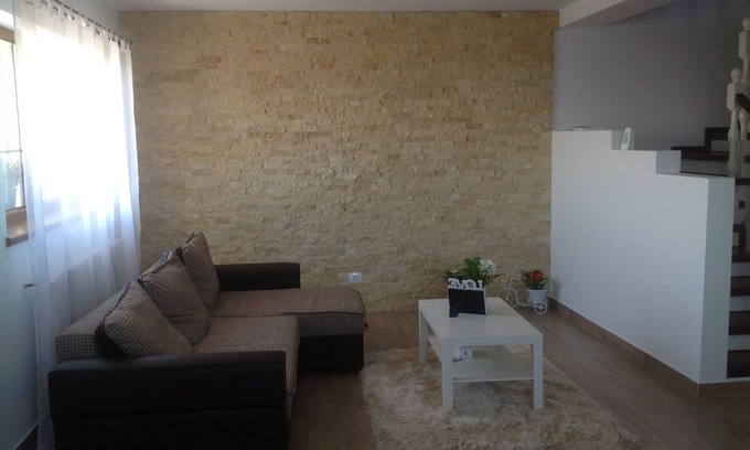 Nord-Est House | 10 minutes away from A.I.Cuza University-Townhouse