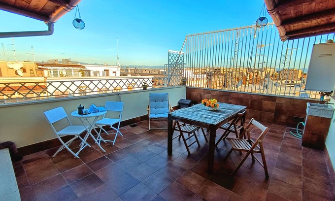 Quartiere XVII Trieste Apartment | [10 minutes from city center] Luxury Penthouse with Terrace and Panoramic View