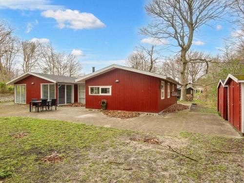 Fjellerup Strand House | 10 person holiday home in Glesborg-By Traum