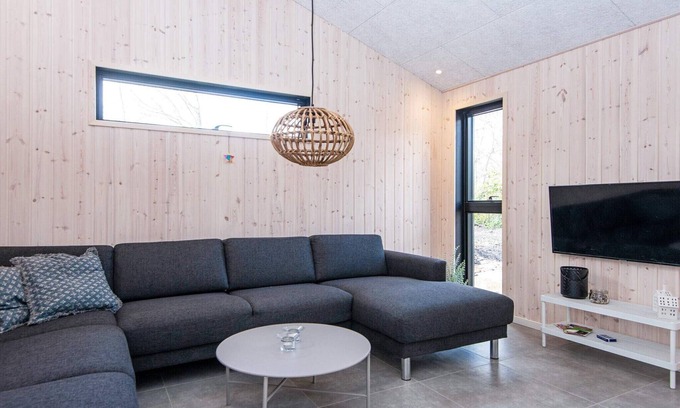 Fjellerup House | 10 person holiday home in Glesborg-By Traum