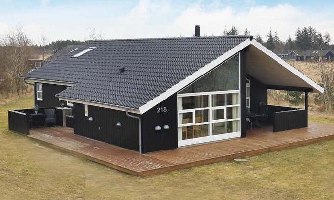 Tranum House | 10 person holiday home in Brovst