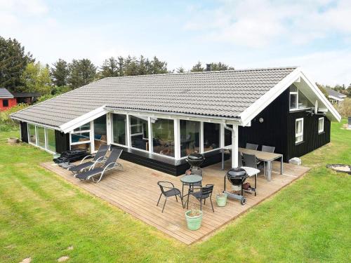 Lonstrup House | 10 person holiday home in Hjørring-By Traum