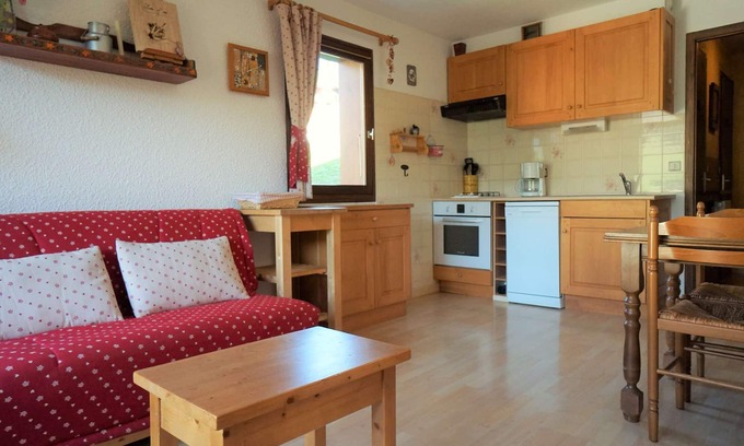 Le Chinaillon Apartment | 100 meters from the slopes, Large Terrace and Mountain View