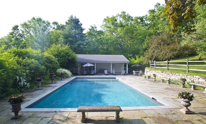 Lakeside House | 100% WASHINGTON! PoshPadsCT "SENFF ESTATE"8-BR, 2Hrs NYC, Heated Pool, Ski, BBQ