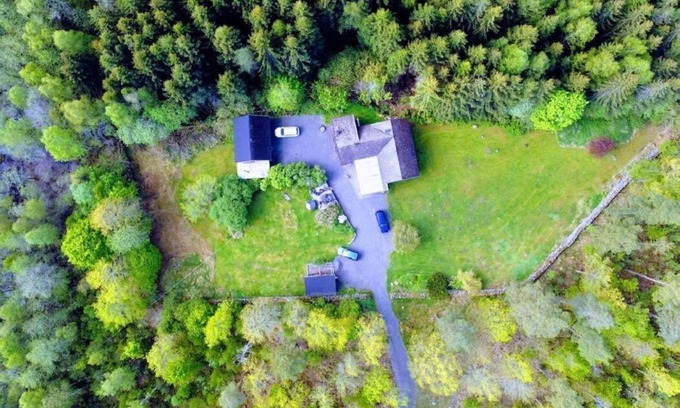 Osby Villa | 100 year old villa close to nature & lake