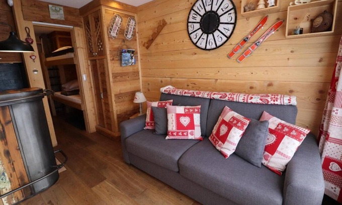 Le Lavachet Apartment | 100m from resort center, Ground floor, balcony, tv, ski locker, 27m², Tignes