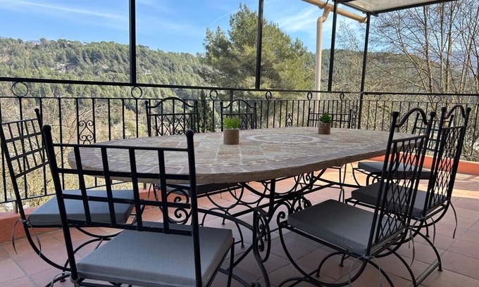 Contes House | 100m2 house 15 km from Nice, air conditioning and wifi