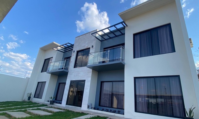 Comayagua Apartment | 101 Charming 2-bedroom apartment in welcoming Palmerola with AC