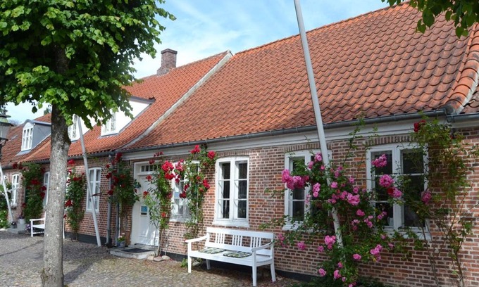 Møgeltønder House | 102 m² House ∙ 1 bedroom ∙ 6 guests