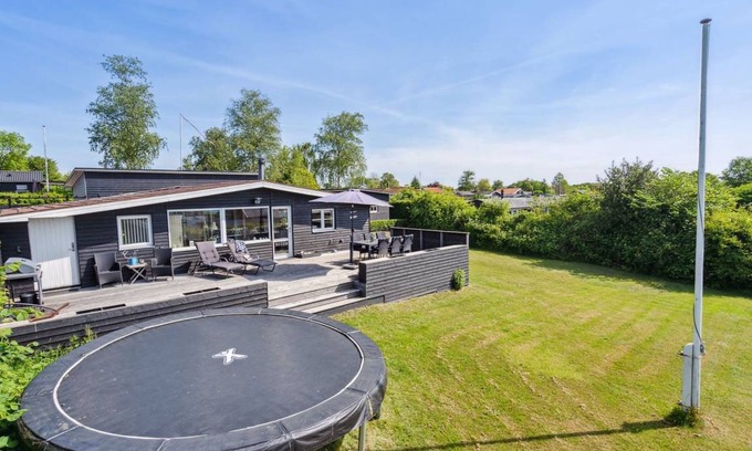 Hejsager Strand House | 103 m² House ∙ 1 bedroom ∙ 6 guests