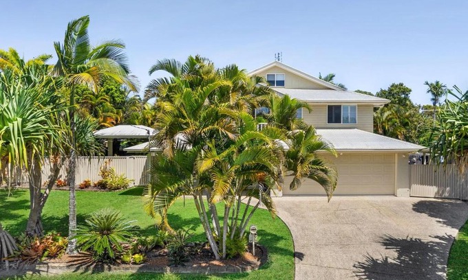 Coolum Beach House | 11 Dalmor Court