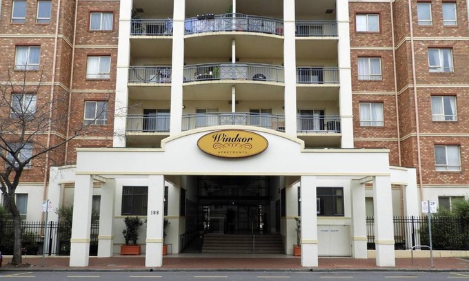 Adelaide Central Business District Apartment | 11 on Hurtle