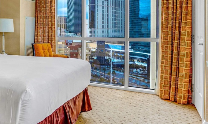 Las Vegas Condo | 11th Flr MGM Signature 1Bed| Strip View | No Resort Fee