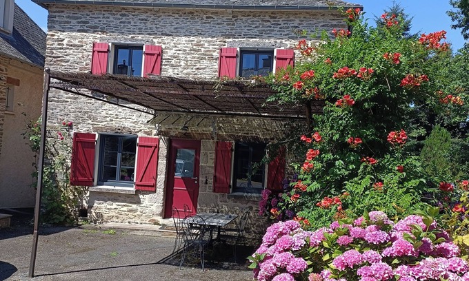 Venarsal House | 12 Couchages, Deux Maisons Dans Parc Ombragé, Idéal 2 ou 3 Familles Avec Enfants