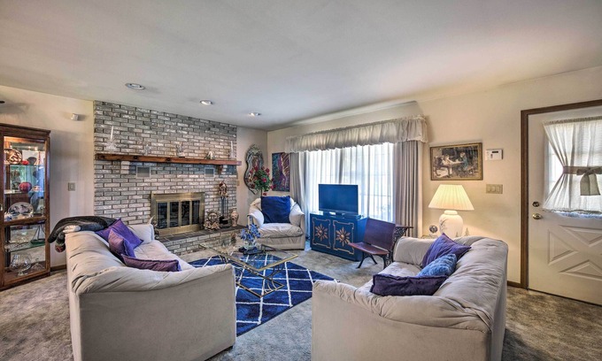 Harrisburg House | 12 Mi to Hersheypark: Family Home w/Deck!