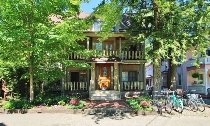 Chautauqua Condo | 12 Morris 4 - Come and enjoy this recently remodeled 1st floor condo