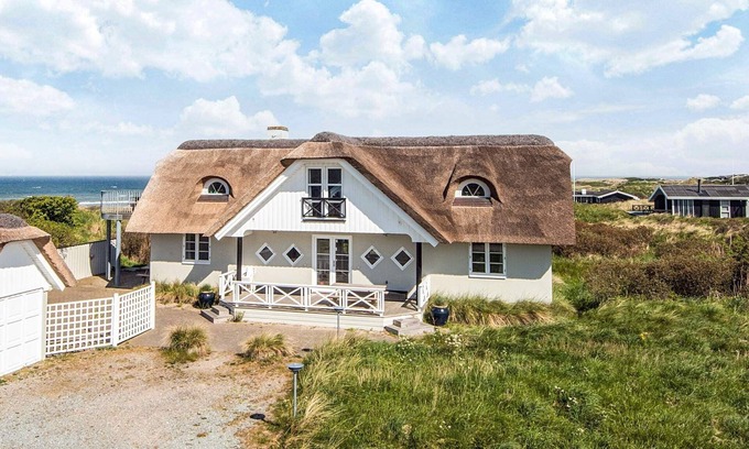 Hirtshals House | 12 person holiday home in Hirtshals-By Traum