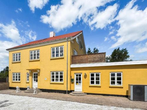 Hvidbjerg Strand House | 12 person holiday home in Børkop