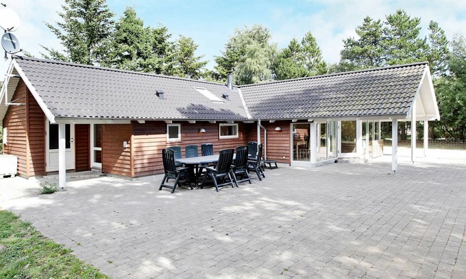 Kramnitse House | 12 person holiday home in Rødby-By Traum