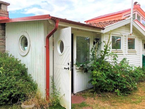 Borgholm House | 12 person holiday home in BORGHOLM