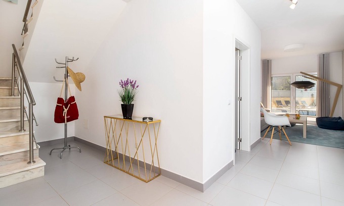Retur House | 123198/AL luxurious 4 bed, 4 bath villa,200 metres from beach with private pool