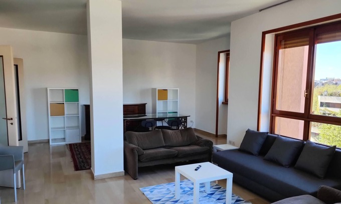 Segnano Apartment | 132 m2 apartment for six guests in the Bicocca/Niguarda/Isola area